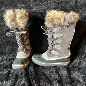 SOREL JOAN OF ARC tall boots khaki sz 6